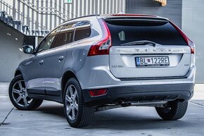 Volvo XC60 D3 AWD Momentum Geartronic - 7