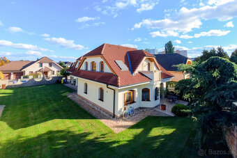 Predaj 2podlažný 6izb. rod.dom  s dvoj garážou    na Kozáck - 7