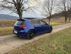 Volkswagen Golf R 2.0TSI 4Motion - 7