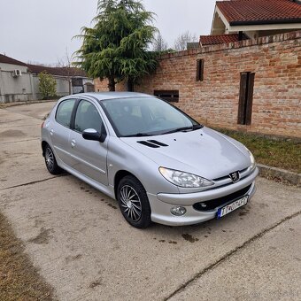 Peugeot 206 1.4i r.2006 - 7