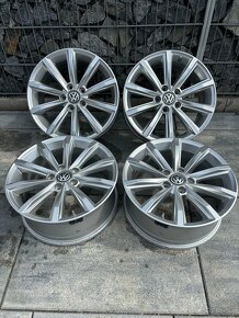 ✅5x112 r17 London passat b8  super stav - 7