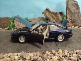 prodám model 1:18 BMW 850i - 7