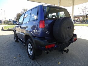 Nissan Terrano ll 2.7 TDI S - 7