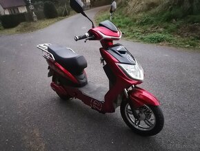 Predám skúter/ moped BEZ VODIČÁKU Racceway E Fichtl 20 Ah - 7