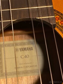 klasická gitara Yamaha C40, 4/4, púzdro,stojan,ladička - 7