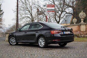 Škoda Superb 2.0 TDI L&K DSG - 7