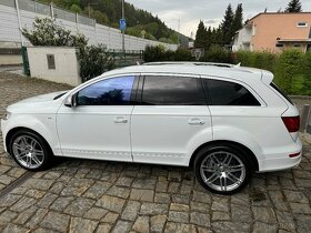 Audi Q7 6.0 TDI V12 - 7