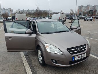 KIA Ceed Hatchback 92.7kw Manuál - 7