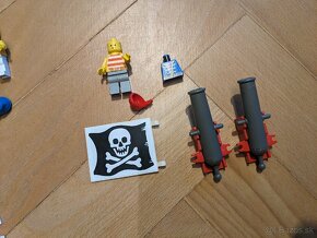 Lego mix Pirates - 7