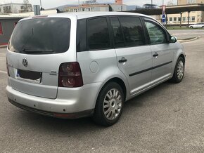 Volkswagen Touran 1.9 TDI 77KW - 7