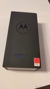 Motorola Razr 40 Ultra Viva Magenta - 7