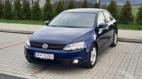 VOLKSWAGEN JETTA 1.6 TDI COMFORTLINE - 7