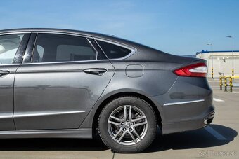 Ford Mondeo Vignale-Hybrid - 7