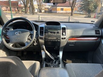 Toyota Land Cruiser J12 L120 - 7