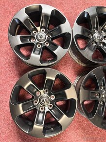 6x139.7 R18 originál Černé alu disky Dodge RAM 4. a 5.Gen - 7