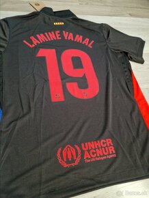 Barcelona - Lamine Yamal - 7