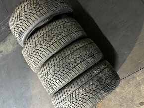 Dunlop Wintersport 5 4ks 225/40 r18 zimne - 8