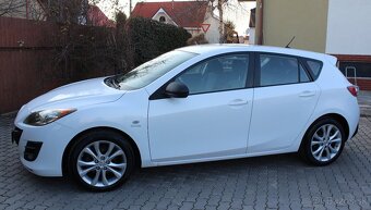 • MAZDA 3 1.6i, 77 kW, benzín, 5-st. manuál, r.v. 2009 • - 8