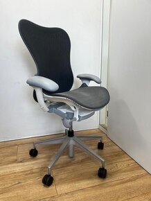 Herman Miller Mirra 2 (Butterfly) - 8