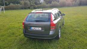 Kia Ceed Combi SW - 8