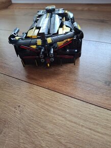 Lego technic č.42151 bugatti - 8