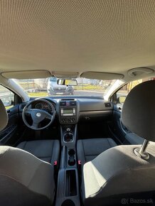 Volskwagen Golf 5 1.6 bezin - 8