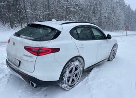 Alfa Romeo Stelvio 2.2 JTD-m 8A/T 154kW Q4 - 8