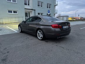 BMW 5 F10 530xd - 8