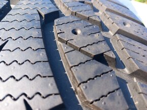 245/45 r19 zimne pneumatiky - 8