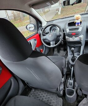 Toyota Aygo 5 dverova 1.0 benzin manual 2006 - 8