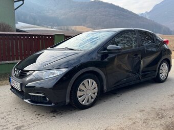 Honda Civic 1.8VTEC 2012 PLNE POJAZDNÉ - 8