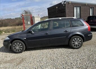 Renault Mégane 1,4 16V 72kW PO ROZVODECH benzín manuál 72 kw - 8