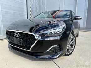 Hyundai i30 Fastback 1.4 T-GDi Style 103 kW DCT 2018 - 8