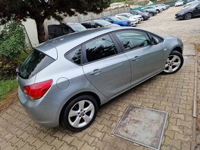 Opel Astra 1.4 Turbo 140k M6 Enjoy (benzín) 1.majiteľ - 8