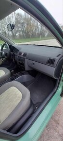 Skoda fabia 1.4i - 8