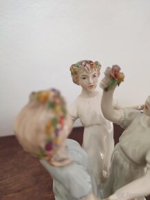 Royal dux tri dievčatá deti porcelánová soška

 - 8