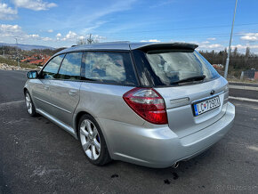 Subaru Legacy 3.0, H6 - 8