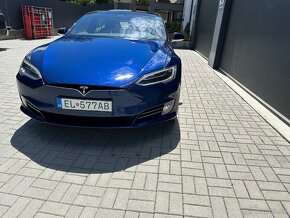 Tesla model S 375 kW - 509 koní - 8