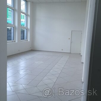 Na prenájom skladové priestory 1300 m2 Hurbanovo - 8