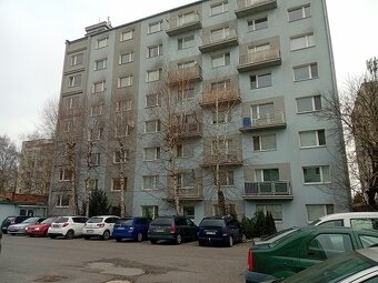 Na predaj 2 izb.byt s balkónom v širšom centre mesta - 8