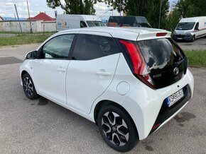 Toyota Aygo 1.0 VVT-i x-play - 8