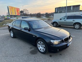 BMW E66 750Li - 8