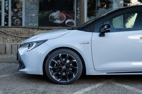 Toyota Corolla TS 2.0 Hybrid Dynamic Force e-CVT GR Sport - 8