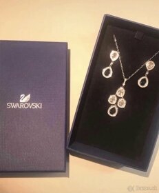 Swarovski set earrings & pendant New - 8