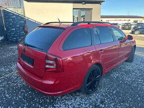 Škoda Octavia Combi 2.0 TDI CR DPF RS - 8