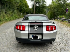 Ford Mustang 3.7 V6 r.v. 2011 + LPG cabrio - po servise - 8