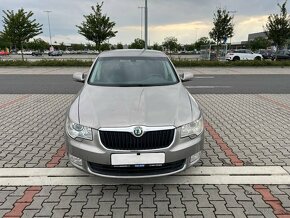 Škoda Superb II 2.0 TDi ČR najeto 190 tis. - 8