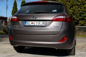 Hyundai i30 1.6 CRDi CW i 30 - 8