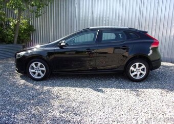 Volvo V40 1.6 D2 84kW CROSS COUNTRYTOP nafta manuál 84 kw - 8