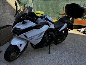 CF MOTO 650 GT - 8